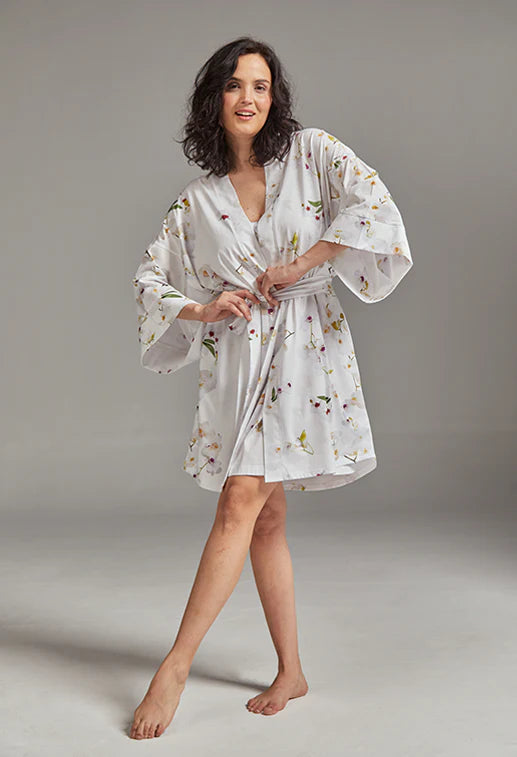 Claire Kimono in Orchid